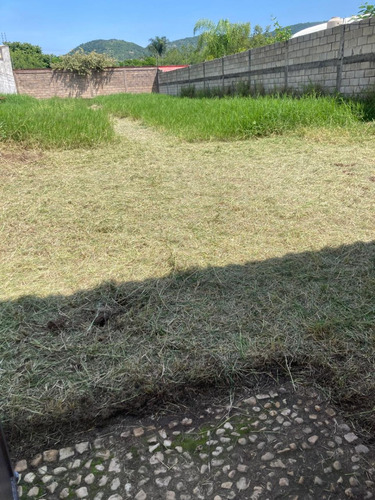 Hermoso Terreno Con Fachada En Pedregal De Las Fuentes Jiutepec. Morelos