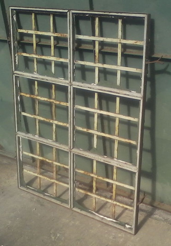 Ventana Paño Fijo Vidrio Repartido Con Reja 100 X 130 (Usado)