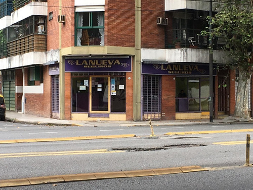Imagen 10 de 19 de Muy Lindo Local En Esquina Sobre Juan B Justo