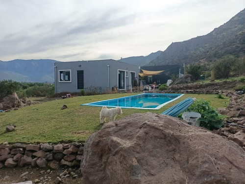 Casa De Un Piso Aislada, Gran Terreno, 5000 Metros