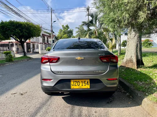 Chevrolet Onix 1.0T Premier Sedan At