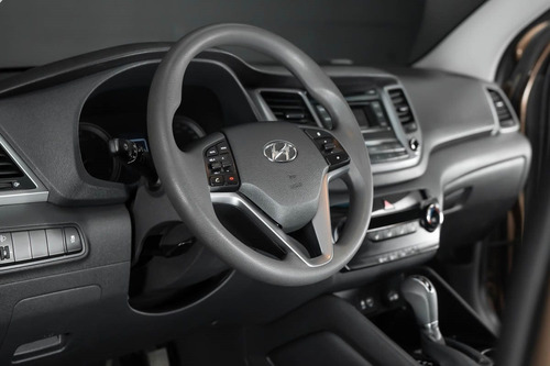 Imagen 14 de 25 de Hyundai Tucson Gl Sport - Motorland Permuto / Financio