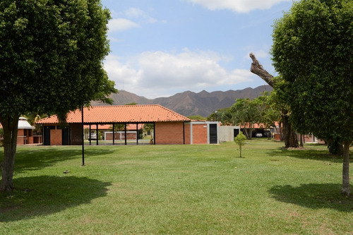 Casa En Valle De Oro San Diego Mcc