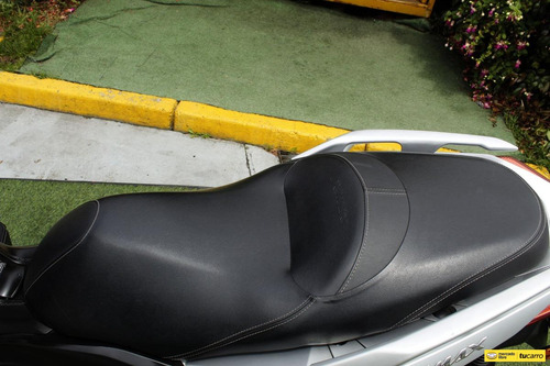 Yamaha X-max 300