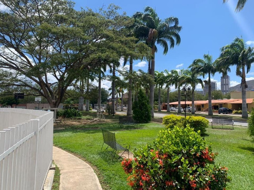 Imagen 17 de 18 de Se Vende Town House En San Diego Villa Laguna Club