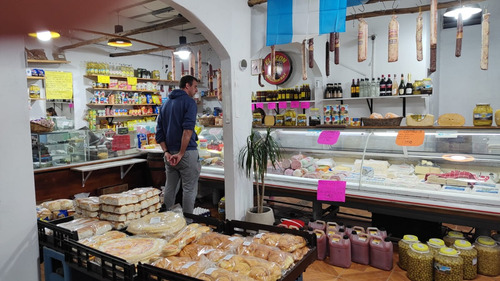 Distribuidora De Alimentos, Barrio Agustoni, Pilar