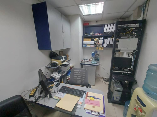 Imagen 7 de 26 de Centro Médico En Venta En El Centro De Maracay