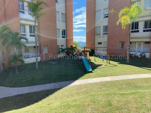 Imagen 16 de 18 de Hermoso Apartamento Duplex Totalmente Remodelado Loma Linda Caracas 22-23719