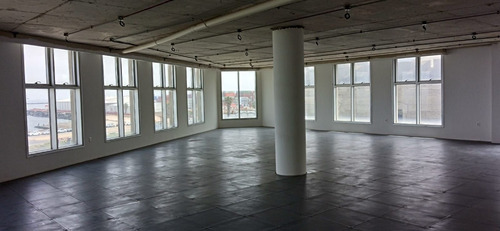 Local Comercial En Venta Ubicado En Ciudad Vieja