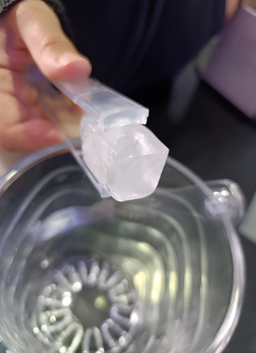 Cubetera Silicona Plástico 12 Hielos Cubitos Freezer Cocina Rosa