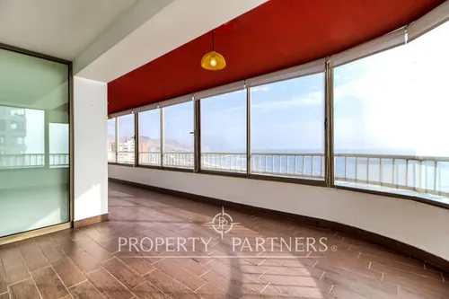Departamento De 4 Habitaciones, Primera Línea En C...