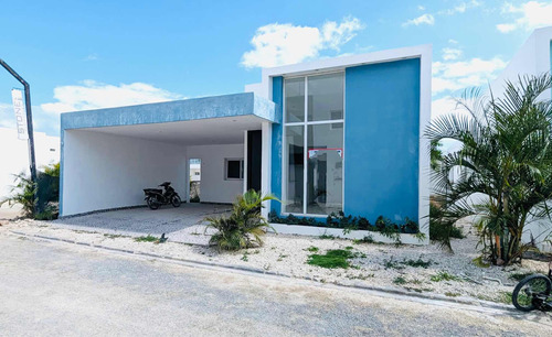 Casa En Venta En La Romana En Proyecto Residencial Cerrado