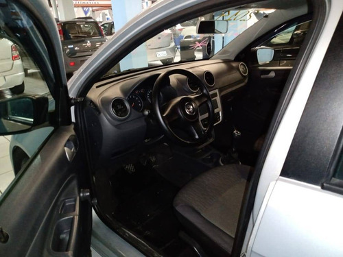 Imagem 8 de 9 de Volkswagen Gol 1.0 Mi City 8v Flex 4p Manual