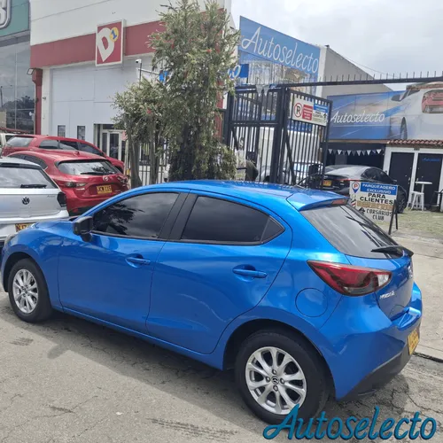 Mazda 2 TOURING 1.5