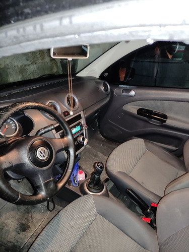 Imagem 7 de 8 de Volkswagen Gol 2013 1.0 Vht Trend Total Flex 5p