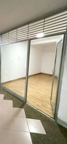 Local Comercial C.c Plaza San Antonio De Los Altos