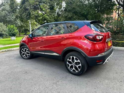 Renault Captur 2.0 Intens Automática
