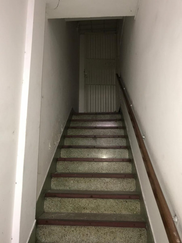 Alquiler - La Tablada - Galpon 450 M2 - Oficina En Planta Alta - Trifasica - Zona Industrial