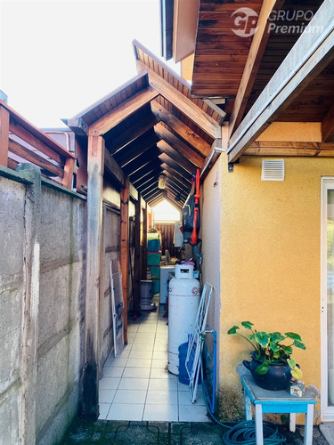 Casa En Venta En Valles Del Country Talca