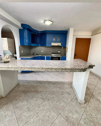 Venta Apartamento 90 Mts. Urb. Los Caobos Maracay Aragua