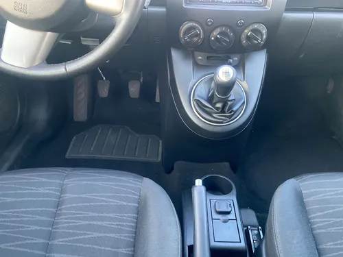 Mazda 2 15hm8 Mt 1.5