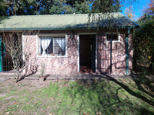 Venta Casa En Barrio Las Casuarinas Lujan - Ideal Proyecto Turistico