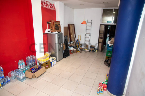 Venta De Local, Con Renta En Dolares