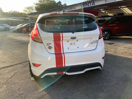 Imagen 6 de 15 de Ford Fiesta 1.6 St Std 6 Vel Ac 2014