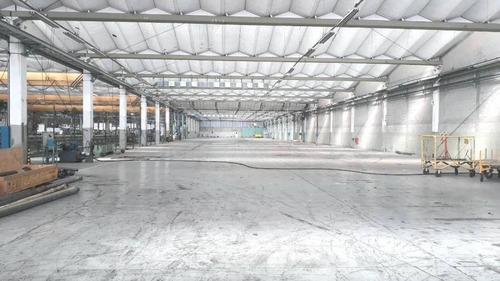 Alquiler Nave Industrial De 3900m2 En Bella Vista