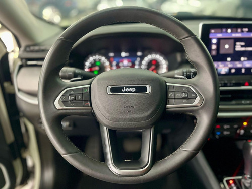 Jeep Compass LONG. T270 1.3 TB 4x2 Flex Aut.