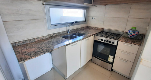 Imagen 6 de 12 de Unidad 2 Amb Con Dormitorio En Suite, Toilette Y Balcón