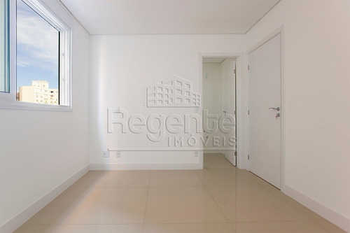 Imagem 8 de 15 de Apartamento A Venda Com 3 Quartos No Centro De Florianopolis - V-81606