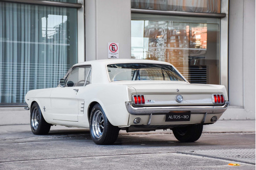Imagen 6 de 18 de Ford Mustang