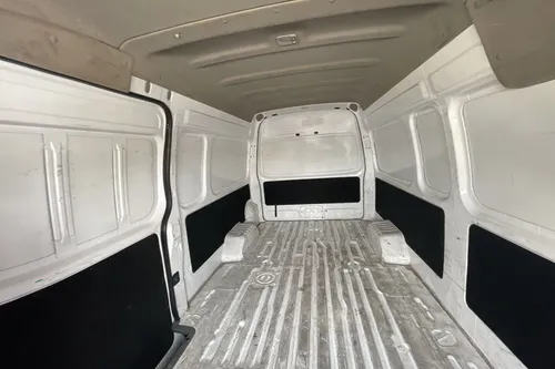 Nissan Urvan 2.5 Panel Amplia Aa Paquete Seguridad Mt