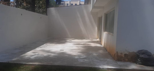 Imagen 4 de 14 de Town House En Mañongo