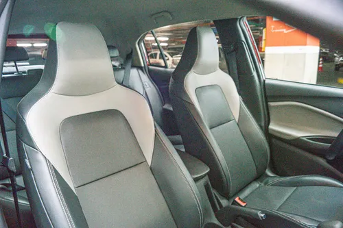 Chevrolet Onix 1.0T Premier Hatch At