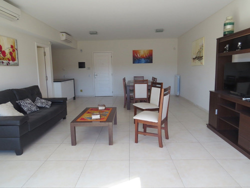 Imagen 7 de 30 de Los Capellanes - Pinamar - 4 Ambientes - 2 Baños - 2 Cocheras