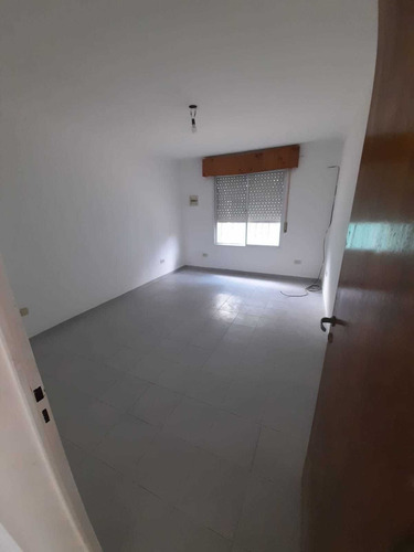 Imagen 6 de 10 de Casa En Ph En Alquiler. Ituzaingo Norte
