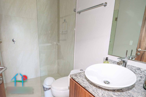 Cad La Isla Emerald B8. Terraza Con Vista A Los Jardines Y Albercas