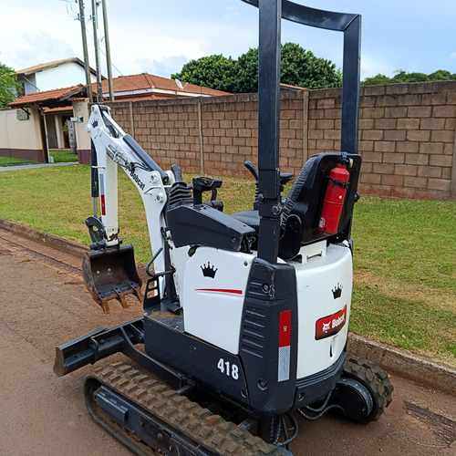 Mini Escavadeira Bobcat 418 - Ano 2012