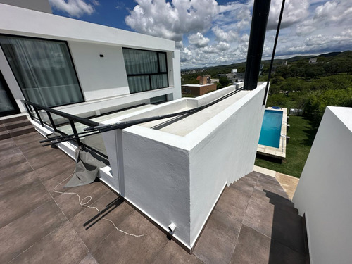 Venta Casa Country Tierralta 3 Dorm Pileta