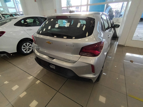 Imagen 20 de 21 de Chevrolet Onix Premier At Mr