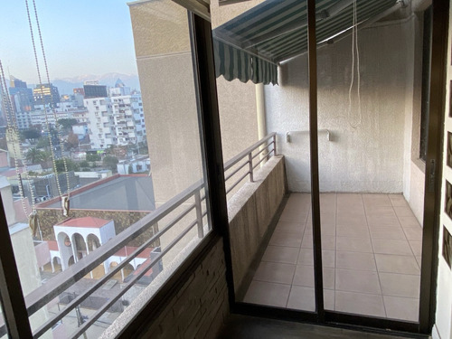 Imperdible Oportunidad, 50 M2, Metro Leones, Box + Bodega