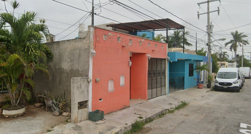 Casa En Remate Bancario En C. 37, Juan Pablo Ii, Mérida, Yucatán (60% Descuento, Sólo Pago De Contado En 2 Cuotas) ¡gran Oportunidad De Inversión! - Sk12