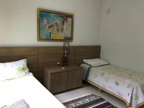 Imagem 13 de 24 de Casa Alto Padrão Para Venda Em Centro Garopaba-sc - Kv653