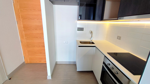 Edificio Av. Irarrázaval (1 Est. 1 Bod.) Vista Poniente Pi