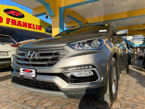 Imagen 8 de 15 de Hyundai Santa Fe Sport Full
