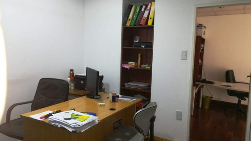 Imagen 3 de 5 de Oficina Centrica Sobre Colon 2 Ambientes Baño Privado