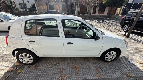 Renault Clio 1.2 Mio Confort Plus Abs Abcp