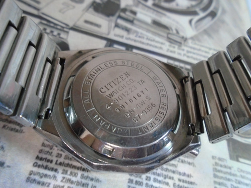 Citizen Panda Bull Head 8110 Octagon Chronograph 67 9356